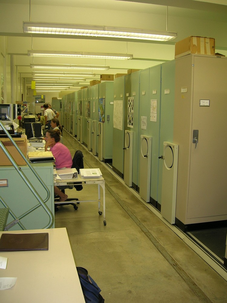 Herbarium storage cabinets in a file photograph. Illustrative botanical context; not the Sibang collection.