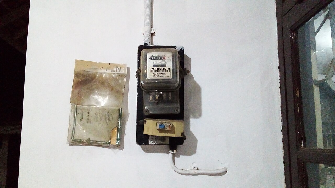 An analogue electricity meter in Kebumen, Indonesia. File illustration, not a Lagos complaint case or LASERC premises.