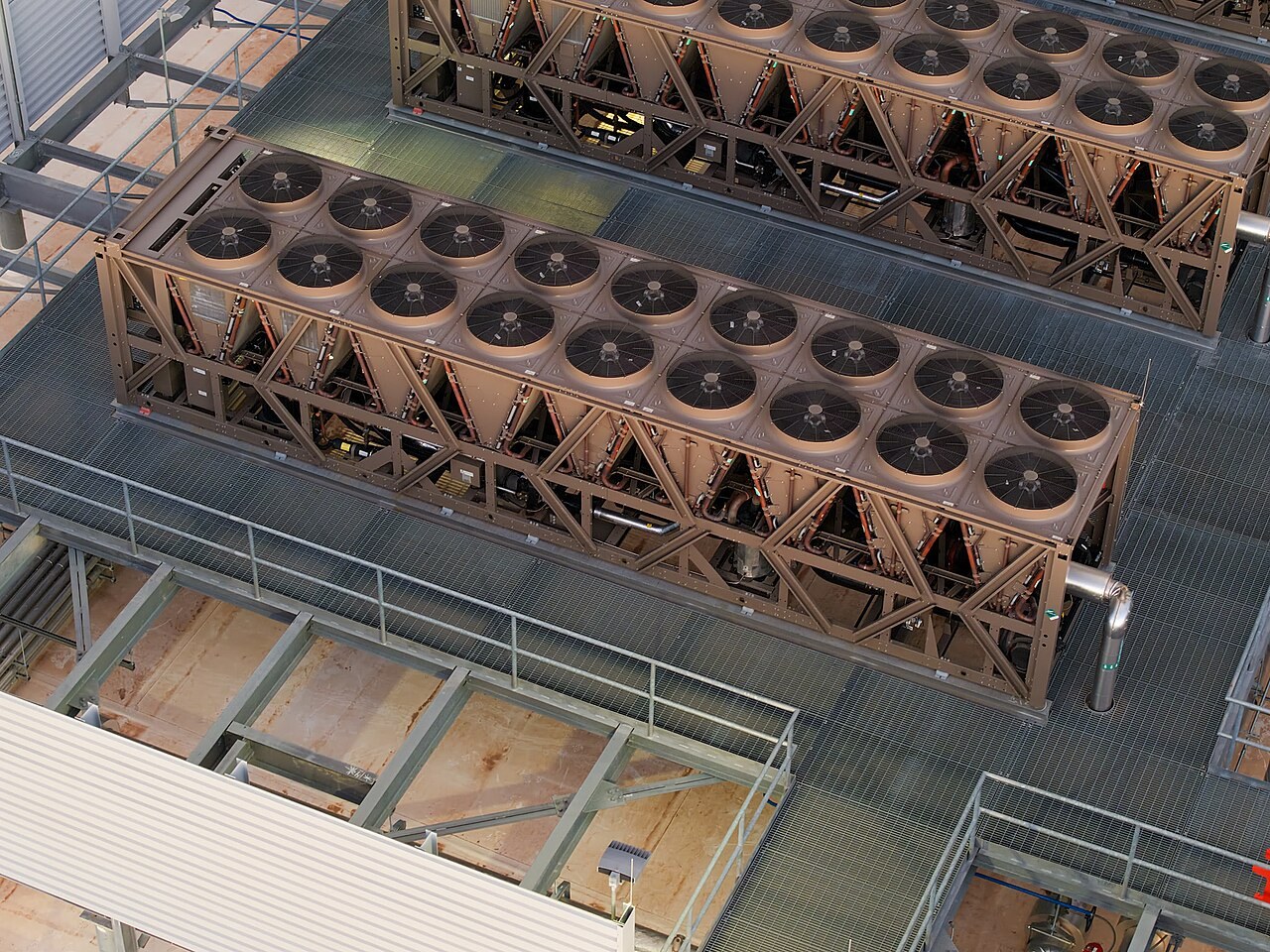 A cooling tower on a data centre in Mesa, Arizona. File photograph of infrastructure; it is not identified as a Minerva installation.